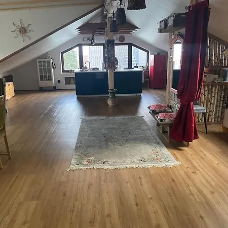 Sunrise Loft 아파트 빈겐암라인