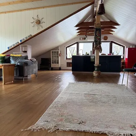 Sunrise Loft 아파트 *